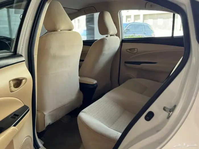 تويوتا يارس موديل 2022 نظيف جدا 15