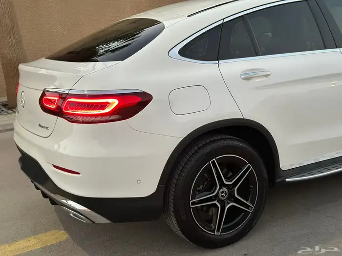 مرسيدس GLC200 كوب بحاله الوكاله ماشي 47 الف فقط 42