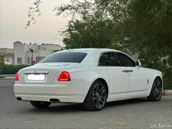 للبيع رولز رويس غوست 2017 8