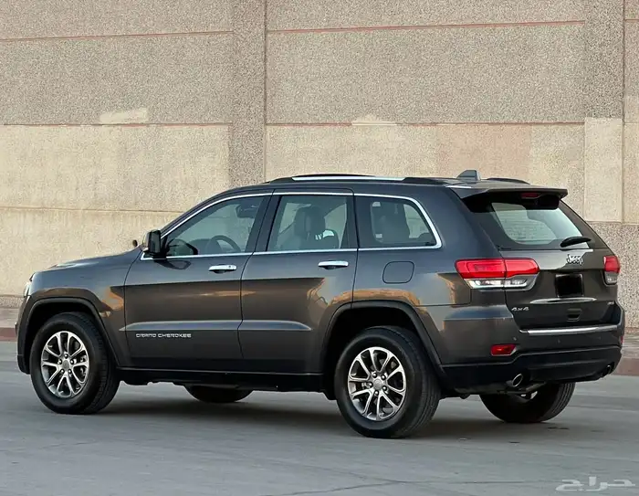 جيب شيروكي 2014 فل سعودي 4