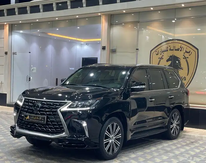 جيب لكزس ال اكس 570 موديل 2020 1