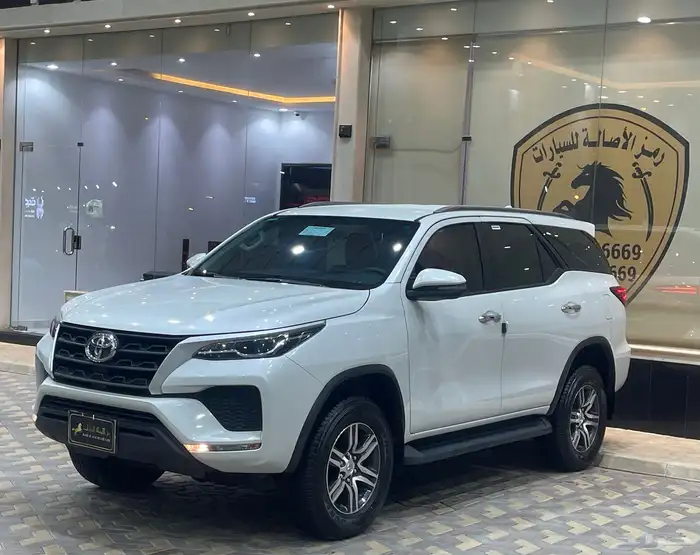 تويوتا فورتشنر بنزين موديل 2025 Gx دبل 1