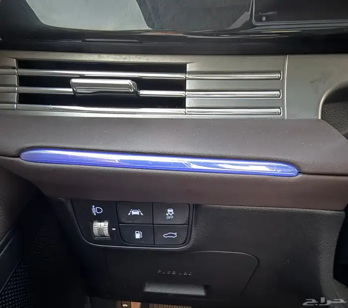 هونداي ازيرا 2021 ( بنزين ) فل كامل شبه جديدة للبيع 16