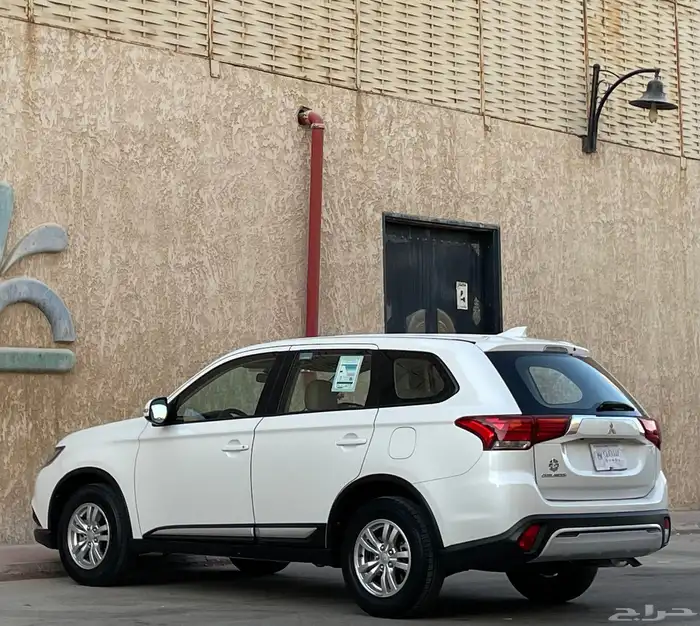 ميتسوبيشي اوتلاندر 2020 3