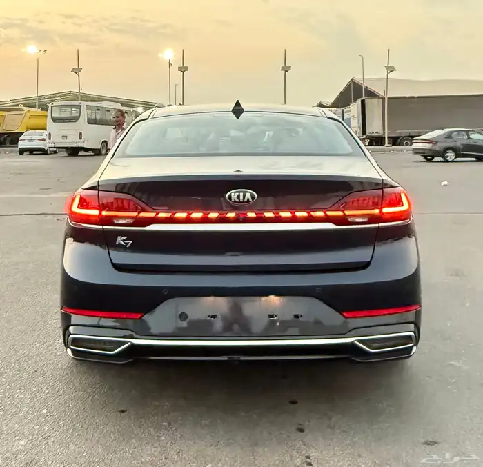 كيا كادينزا 2020 ( بنزين ) فل كامل بدون بانوراما للبيع 4