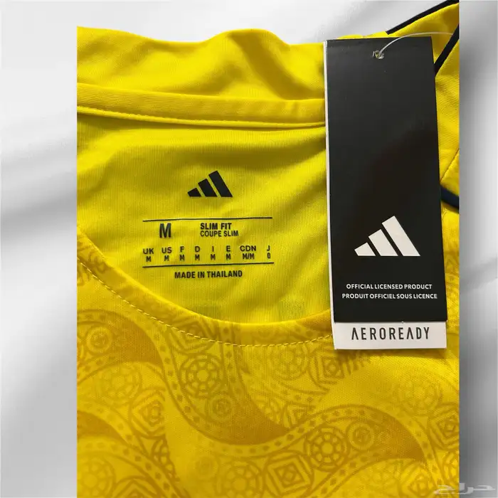 تيشيرت النصر الموسم الحالي طباعه رونالدو مقاس M و L مع شورت 3