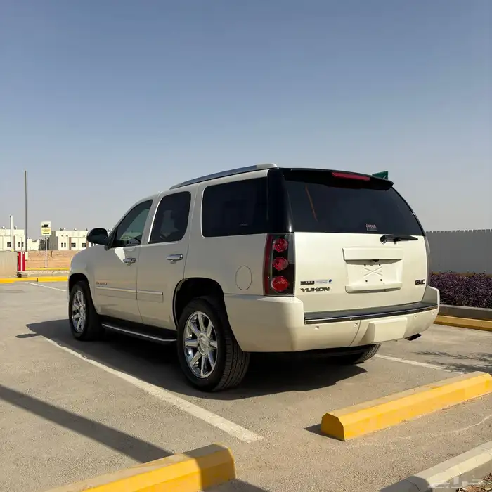 يوكن دينالي موديل ( 2009 ) في قمة النظافة 9