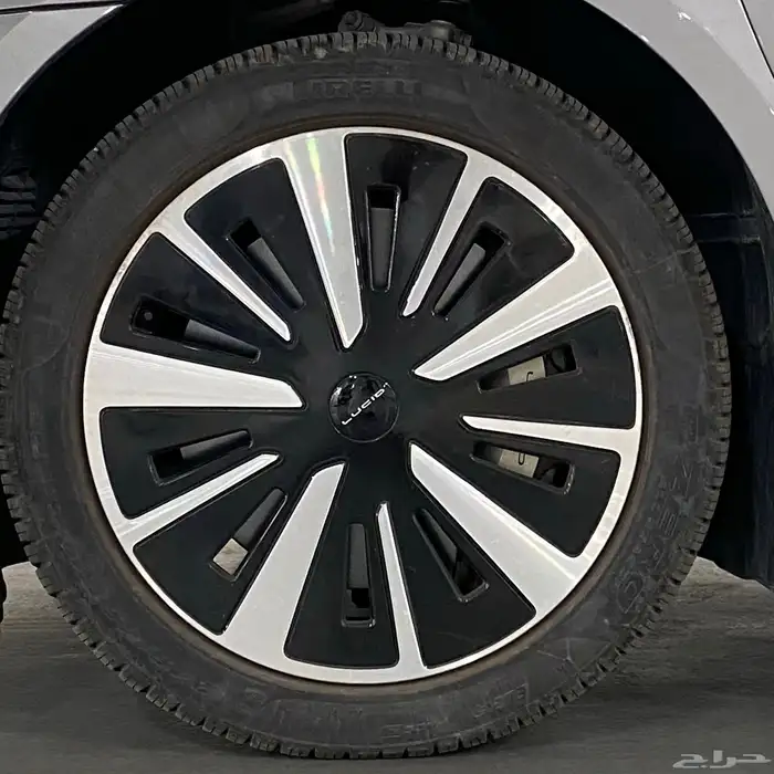 لوسيد اير بيور 2025 22