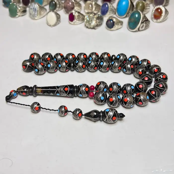 خواتم وسبح على البث المباشر 0