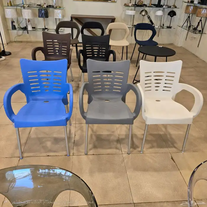 طاولات كافي مع كراسي جاهزة وتفصيل للفنادق والجلسات الخارجية 38