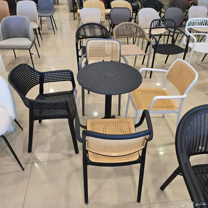 طاولات كافي مع كراسي جاهزة وتفصيل للفنادق والجلسات الخارجية 15