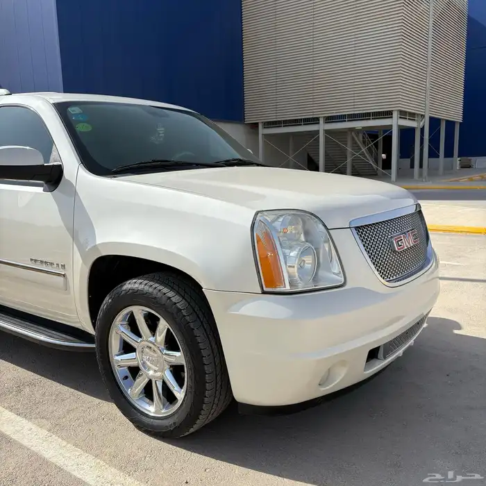 يوكن دينالي موديل ( 2009 ) في قمة النظافة 2