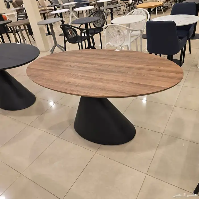 طاولات كافي مع كراسي جاهزة وتفصيل للفنادق والجلسات الخارجية 28