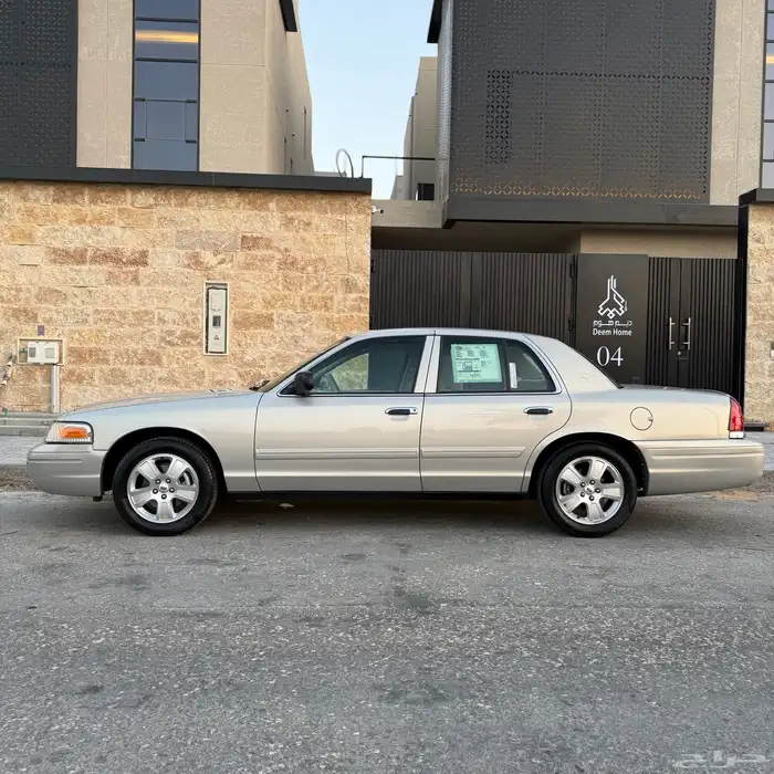 فورد كراون فكتوريا - 2012 سعودي ( استخدام شخصي ) 3