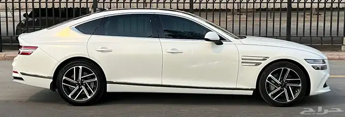 جنسس رويال 2025 G80 ( بحالة الوكالة ) 4