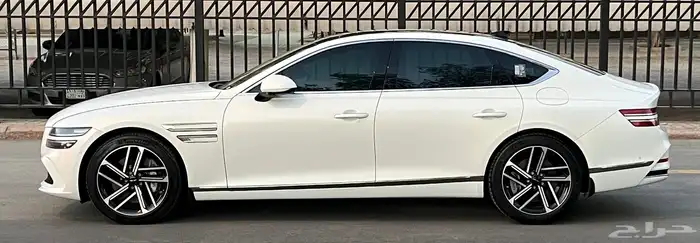 جنسس رويال 2025 G80 ( بحالة الوكالة ) 3