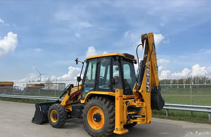 سيزرلفت مانلفت رافعة شوكية فوركلفت جيسبي جي سي بي حفار ايجار 9