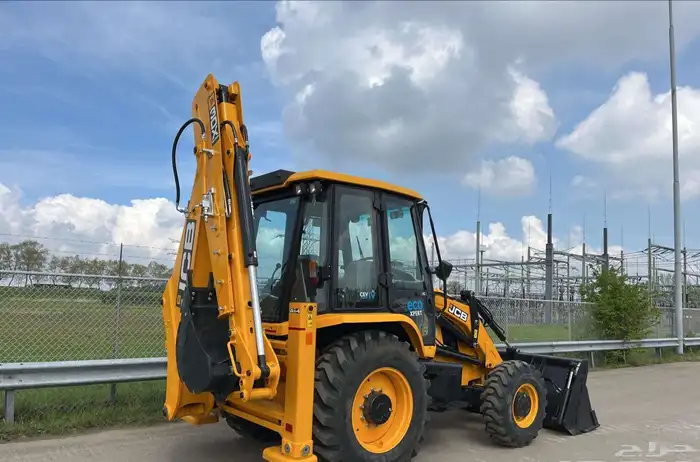 سيزرلفت مانلفت رافعة شوكية فوركلفت جيسبي جي سي بي حفار ايجار 8