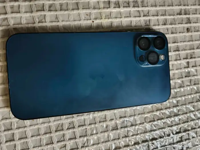 ايفون 12برو ماكي مغير شاشة بطارية مرة نظيف جدا جدا 3