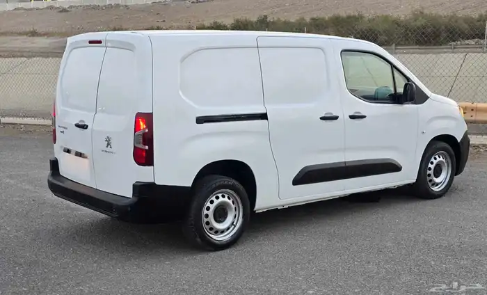 فان بضاعة ديزل - 2023 - بيجو بارتنر بدي وكالة 4