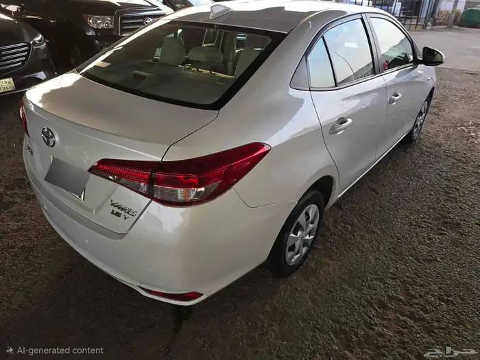 ياريس2020 نظيفه جدا 4