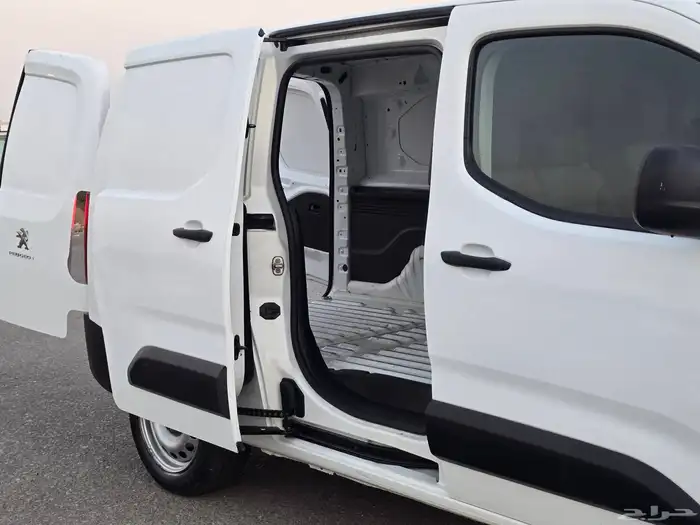 فان بضاعة ديزل - 2023 - بيجو بارتنر بدي وكالة 6