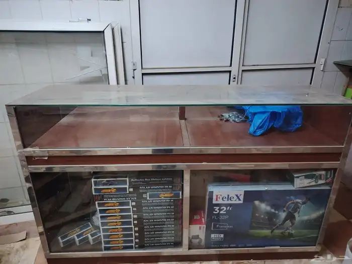 يوجد طاولات للبيع العدد5 حبه 2