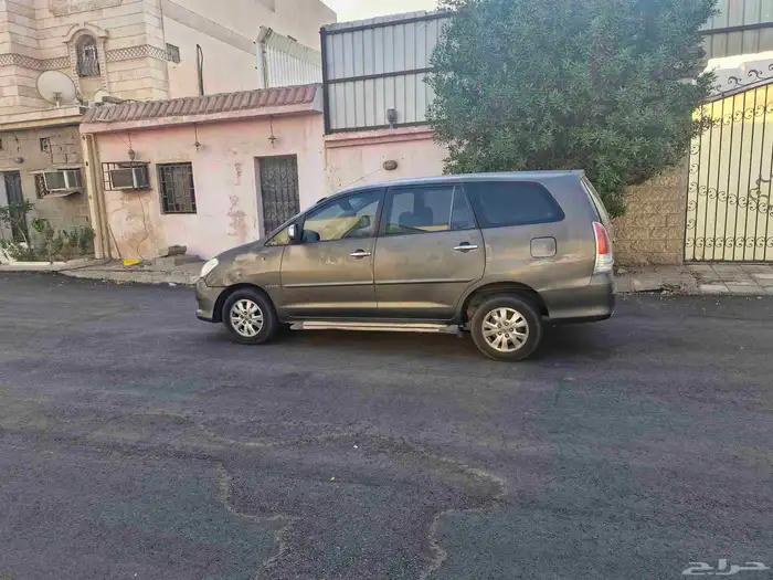 انوفا 2010 ( 14 000 SR ) 1