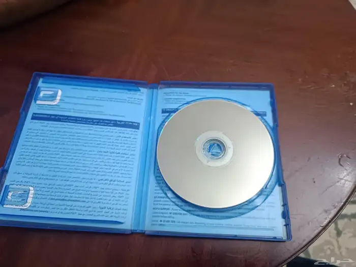 شريط سوني بلاي ستيشن4 كراش الثلاثيه بحاله ممتازه يشبه الجديد 2