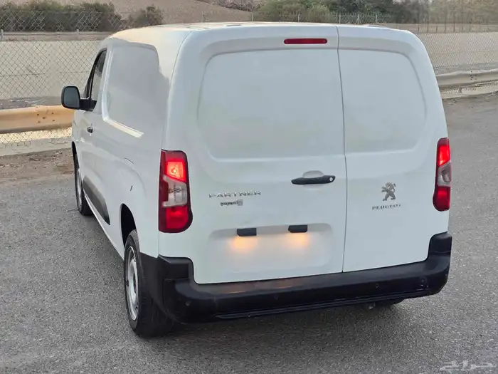 فان بضاعة ديزل - 2023 - بيجو بارتنر بدي وكالة 24