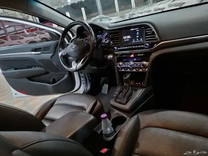 النترا بنزين 2020 بصمه شاشه وارد كوريا بحالة الوكالة 8