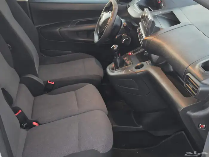 فان بضاعة ديزل - 2023 - بيجو بارتنر بدي وكالة 10