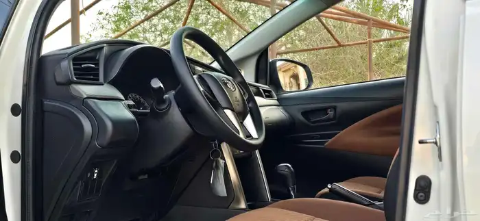 اينوفا 2022 إستاندر 9