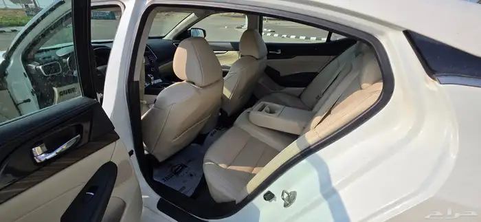 للبيع Maxima 2017 SR 10