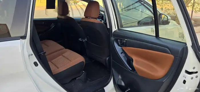 اينوفا 2022 إستاندر 19