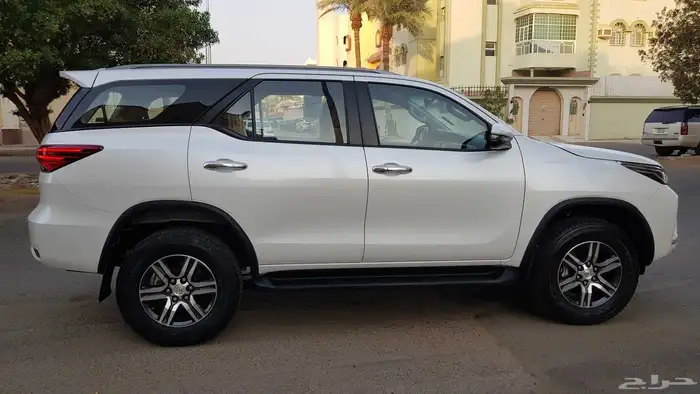 تويوتا فورتشنر 2023 4