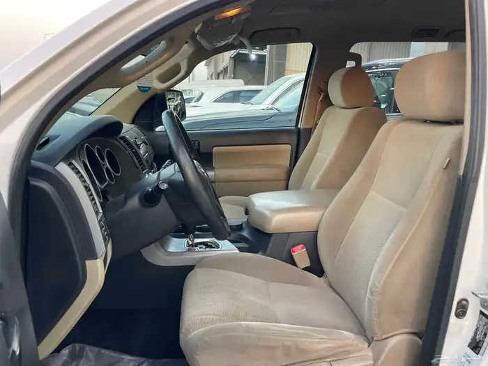 للبيع تويوتا سكويا 2016 سعودي 8