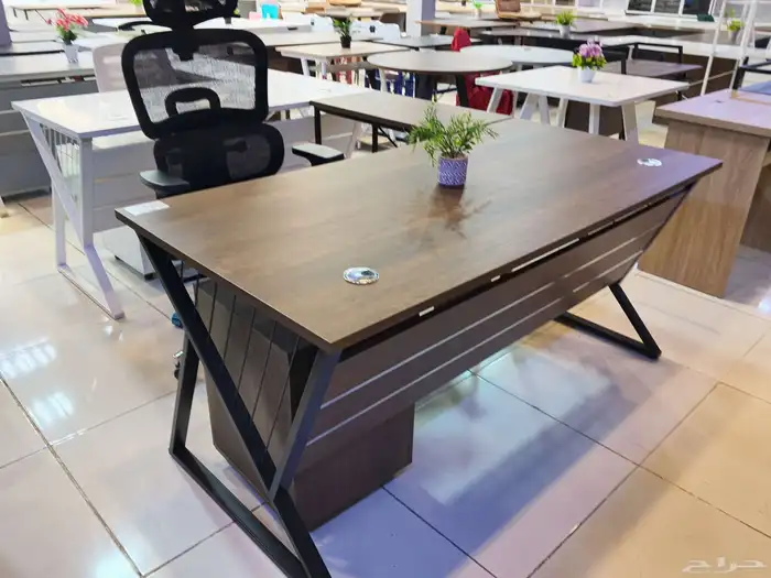 modern manager desk set and staff dess 5