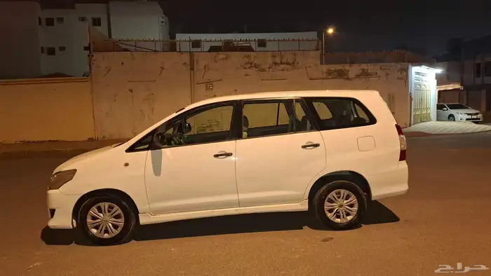 انوفا تويوتا 2015 8