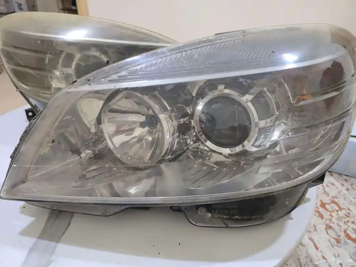 اضوية امامية ( Mercedes c200) هالوجينية من 2008 إلى 2010 4