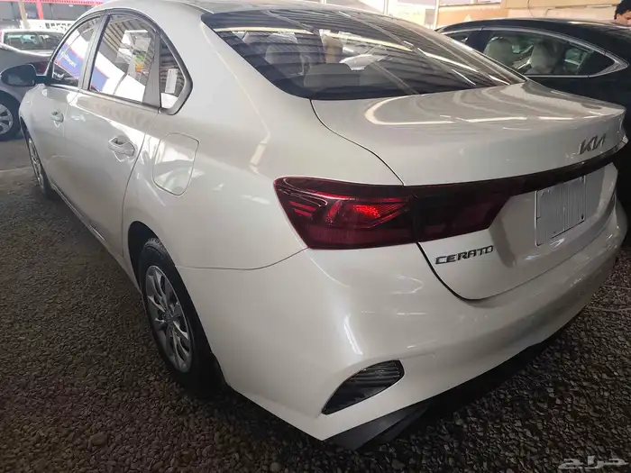 كيا سيراتو 2022 3