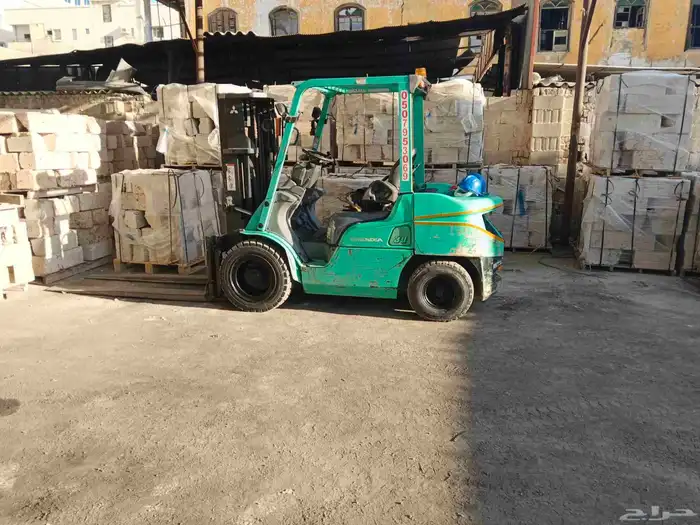 رافعة شوكية سكين فوركلفت للايجار في جده 1
