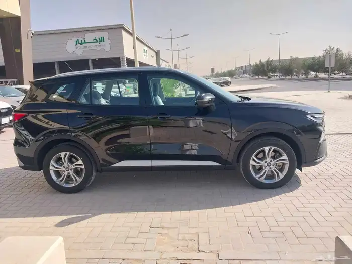 للبيع فورد تريتوري امبيانتي موديل 2025 2