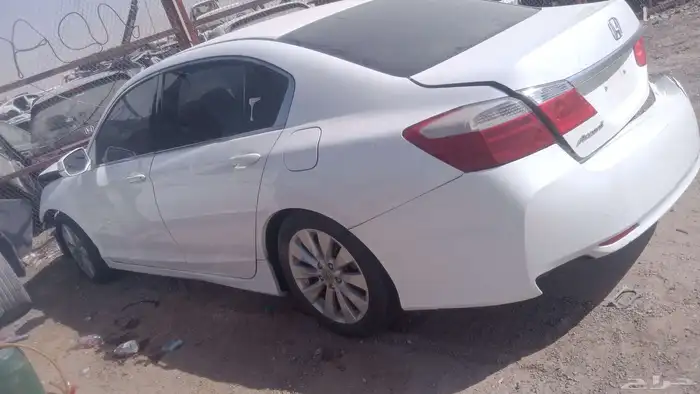 وصل الجديد متوفر جميع قطع الغيار سيارات هوندا اكورد موديل 1