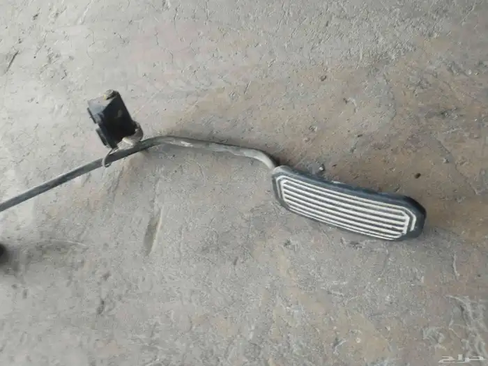 دعسة رجل كامري 2002 _2006 0