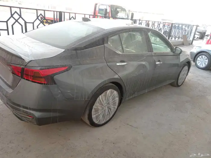 نيسان التيماء نص فل موديل 2026 متوفر رمادي واسود 4