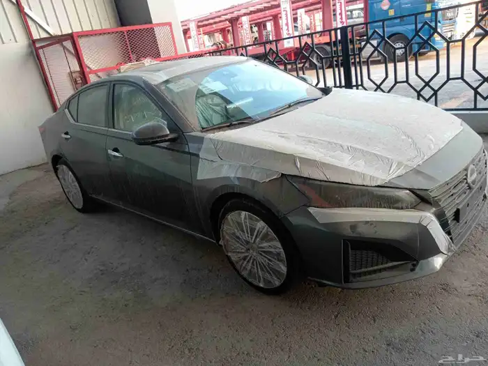 نيسان التيماء نص فل موديل 2026 متوفر رمادي واسود 0