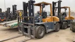 رافعات شوكيه للايجار بجميع احجامها 7