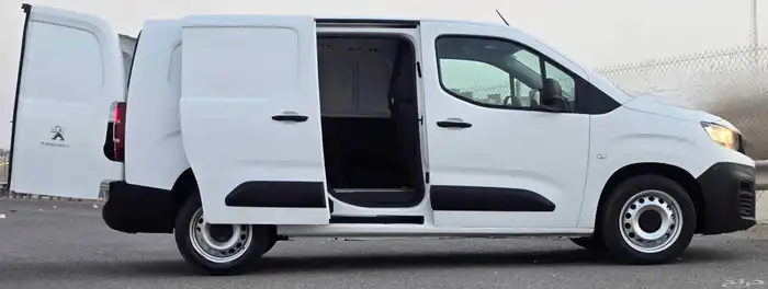 فان بضاعة ديزل - 2023 - بيجو بارتنر بدي وكالة 8