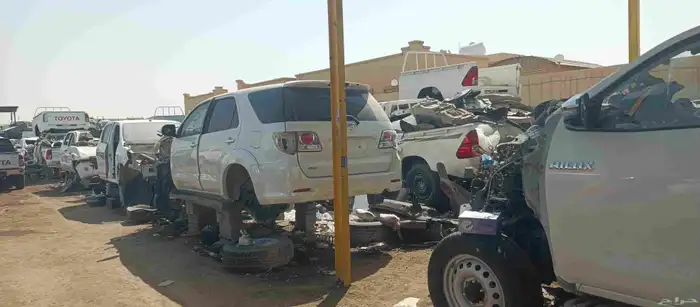 جموس وهيلكسات وهوندا اكرد ولكزاس 6